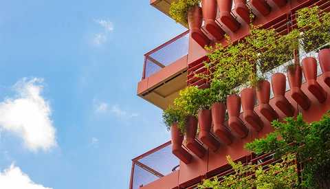 Allégations environnementales dans la construction : Comment les évolutions règlementaires orientent-elles la communication des marques ?